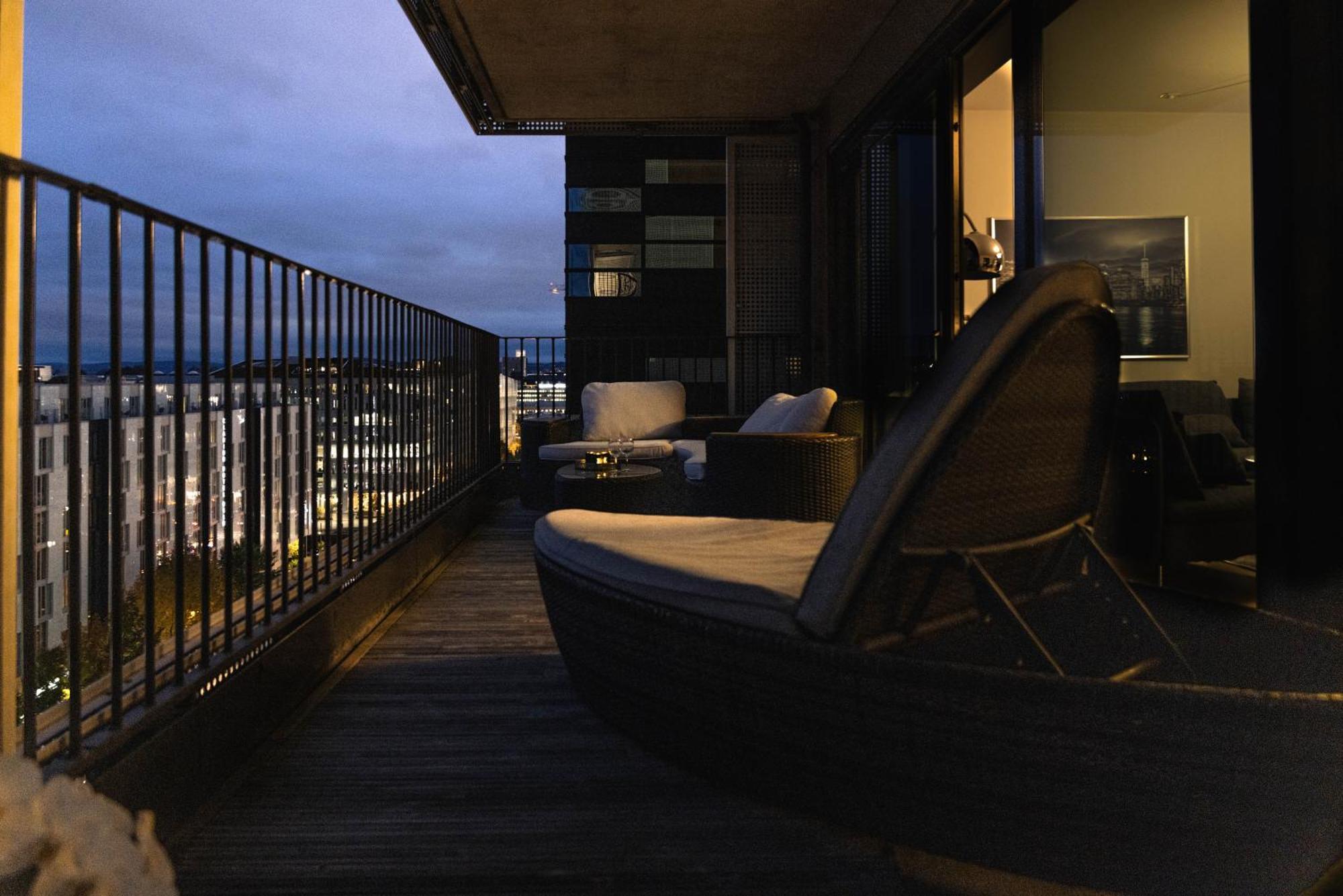 Spacious Modern 3Br Apartment At Central Oslo Barcode Exterior photo